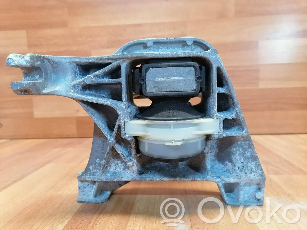 Citroen C4 Grand Picasso Engine mount bracket 