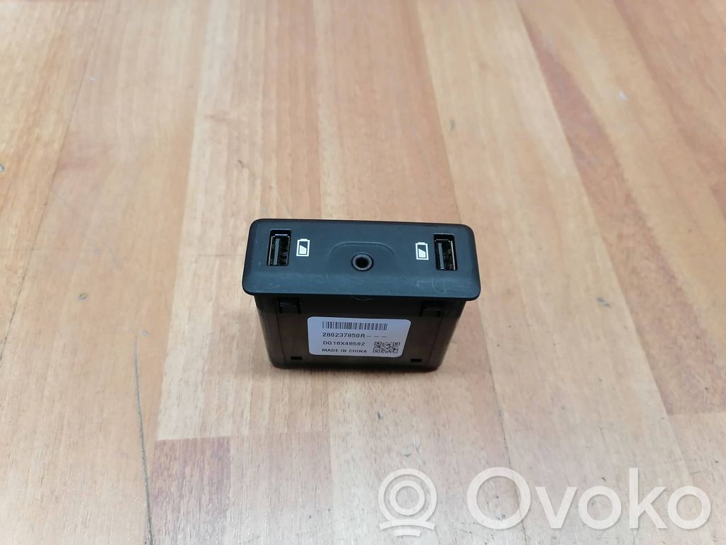 Renault Espace V (RFC) Enchufe conector USB 