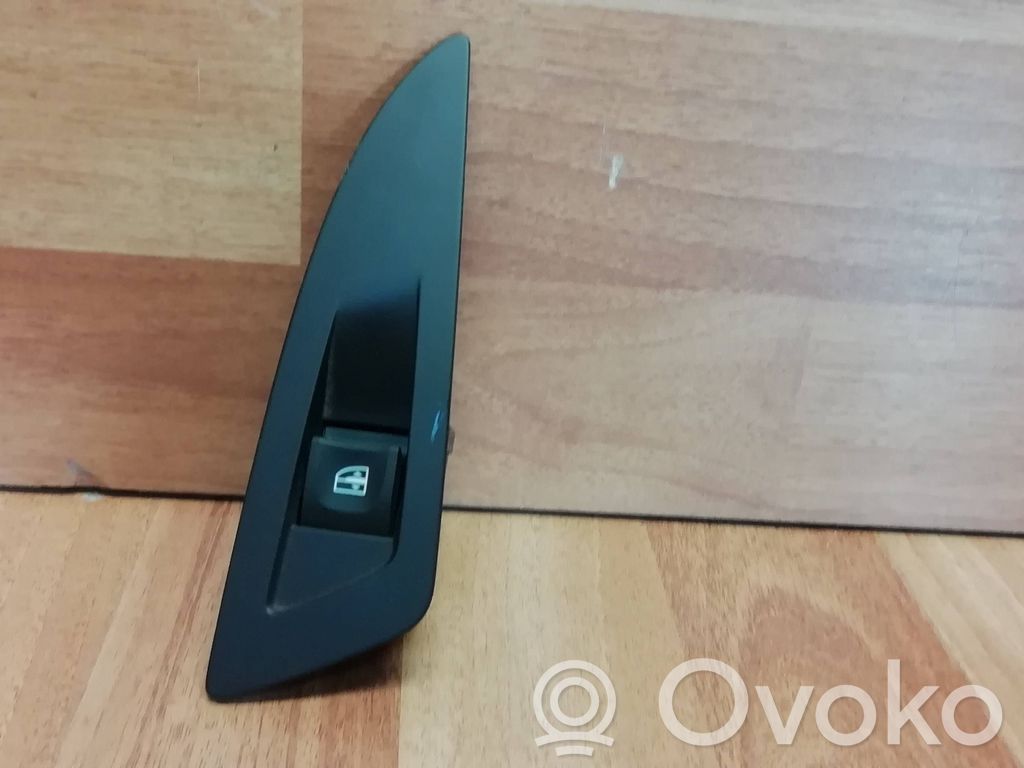 Renault Espace V (RFC) Przyciski szyb 