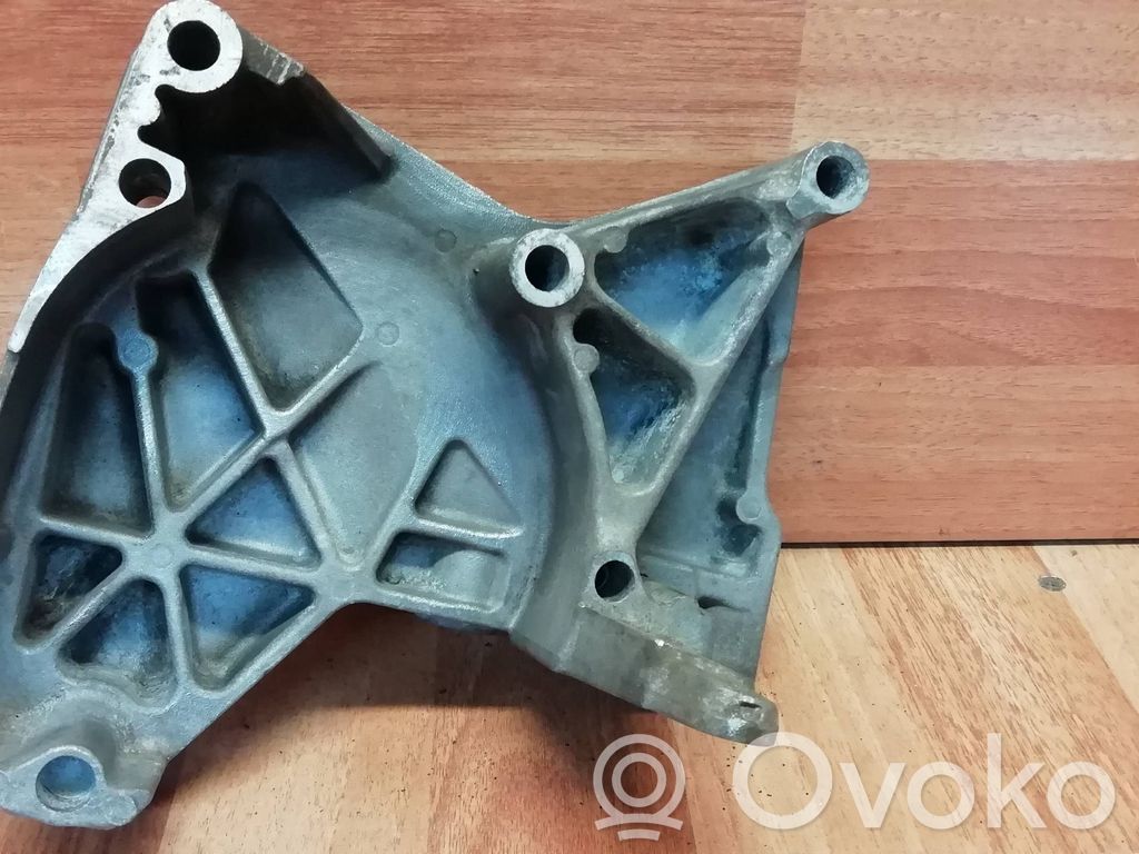 Renault Scenic III -  Grand scenic III Engine mounting bracket 
