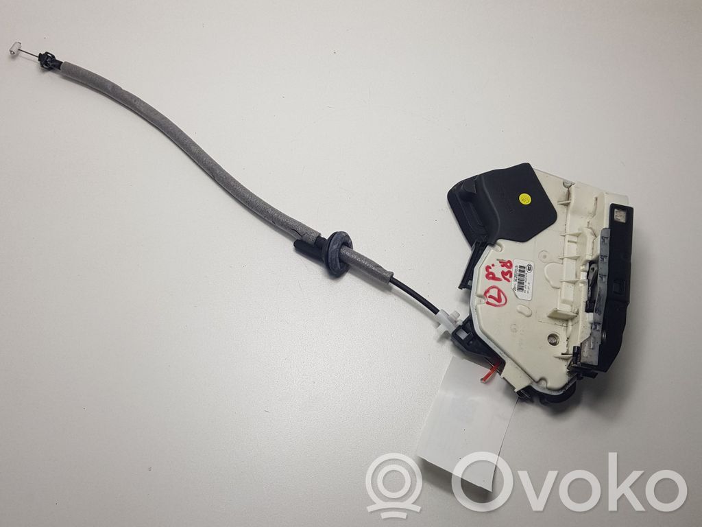 Volkswagen PASSAT B8 Zamek drzwi przednich 