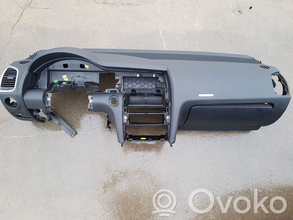 Audi Q7 4L Panelė 