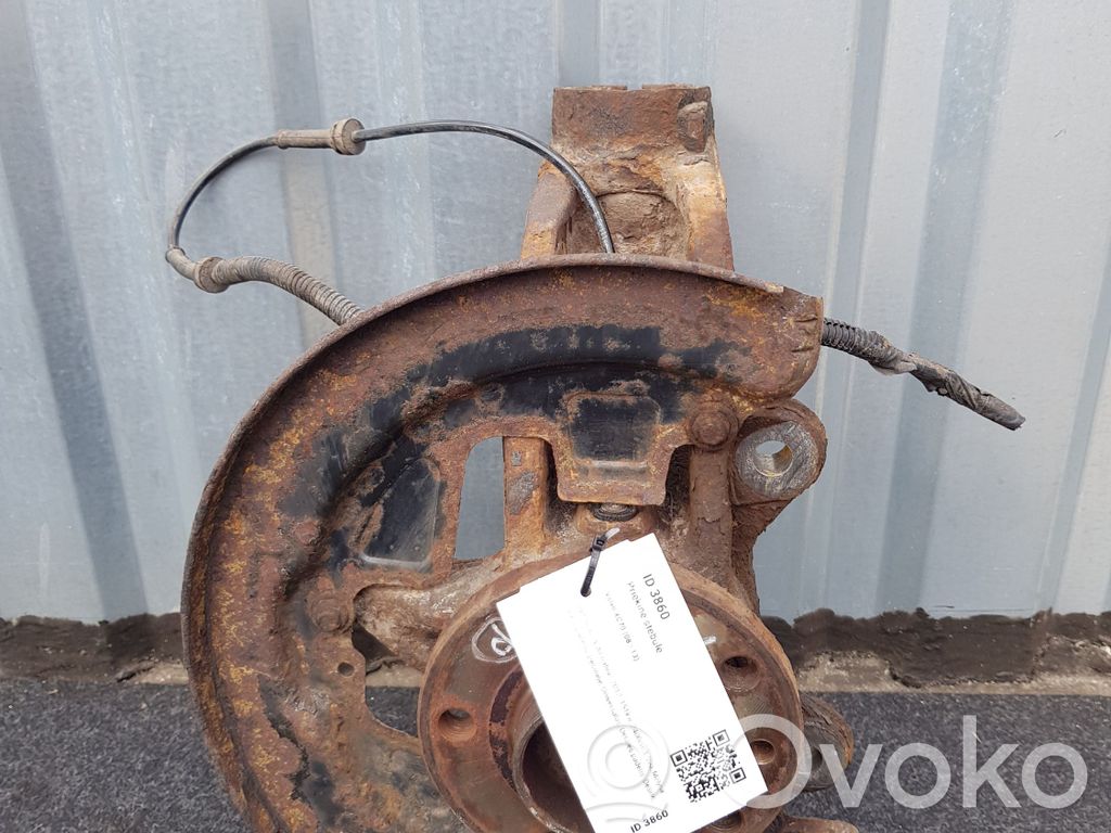 Front wheel hub
