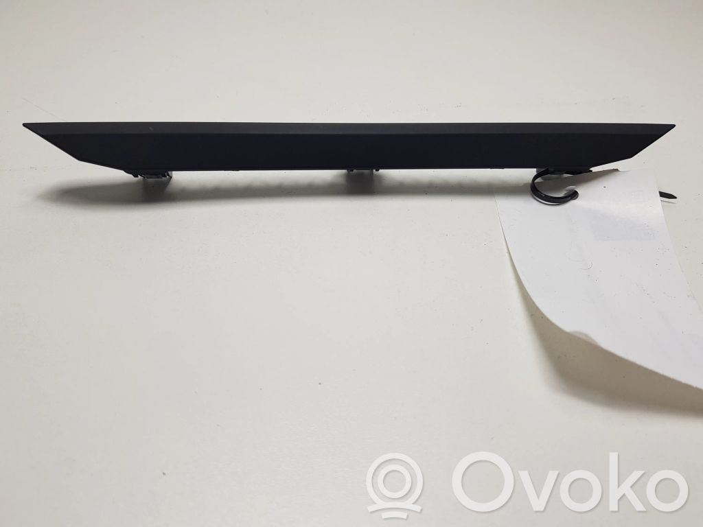 Panel trim   4KE820074