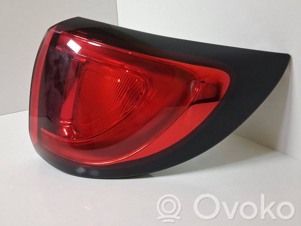 Chrysler Pacifica Rear/tail lights 