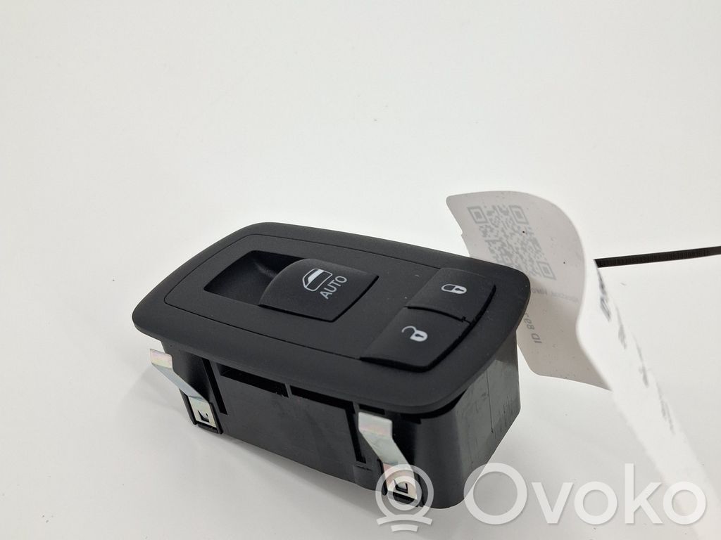 Ram 1500 Electric window control switch 