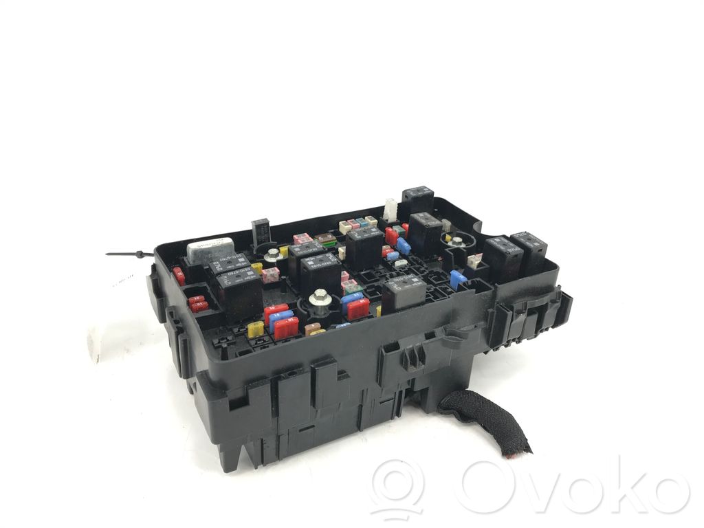 Chrysler Pacifica Fuse module 