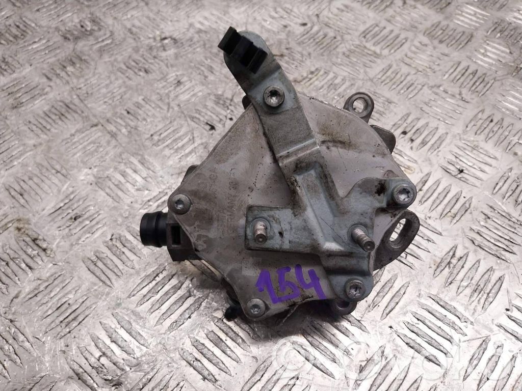 Vacuum pump   ST876M2