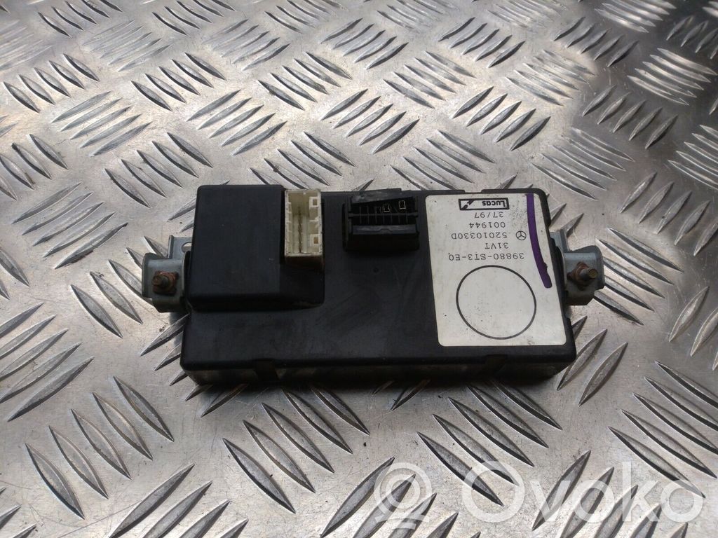 Door central lock control unit/module   52010330D,39880ST3E0