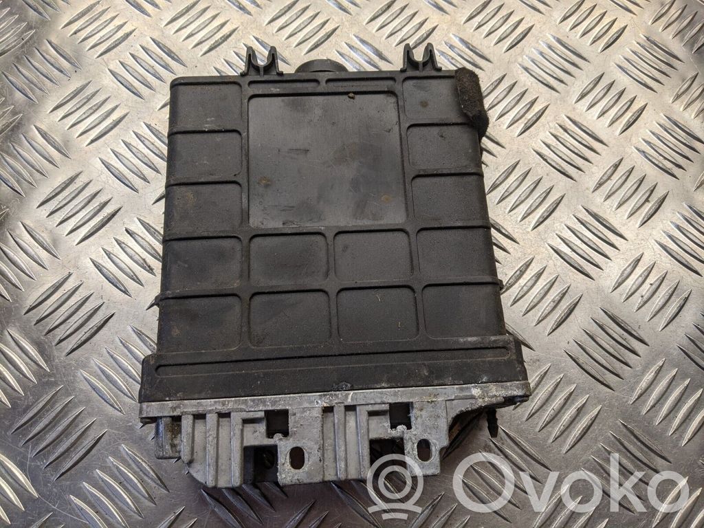 Engine control unit/module   028906021B