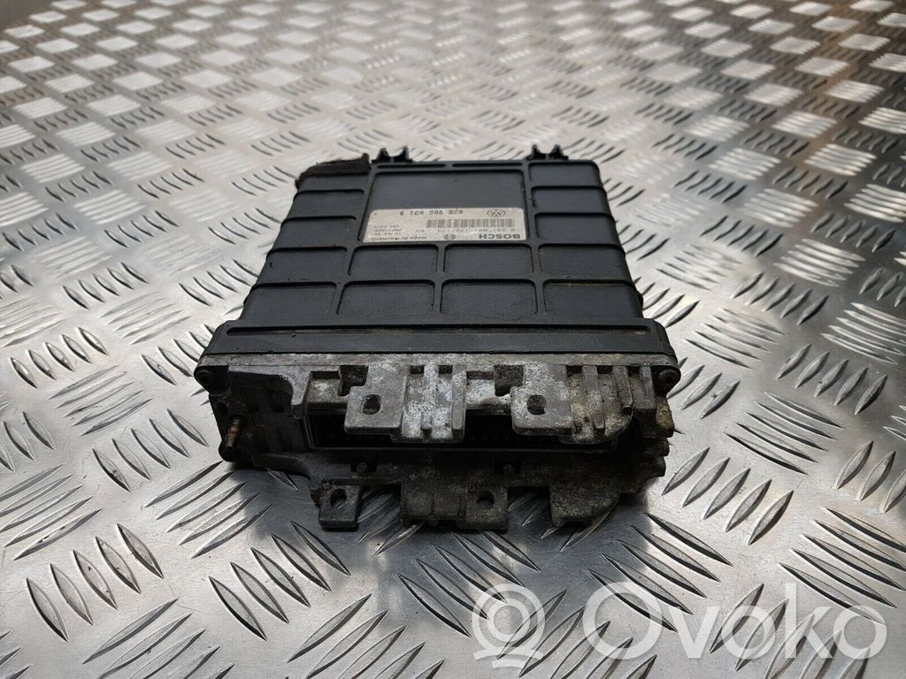 Engine control unit/module   028906021B,0281001172