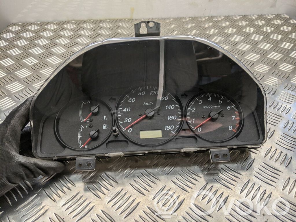 Speedometer (instrument cluster)   DNDC37