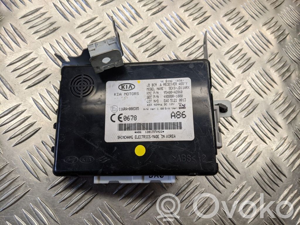 Avaimettoman käytön ohjainlaite/moduuli   95400A2860,49D88R1000