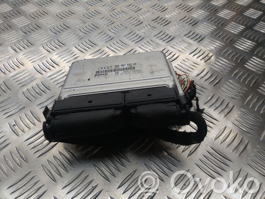Volkswagen PASSAT B5 Engine control unit/module 