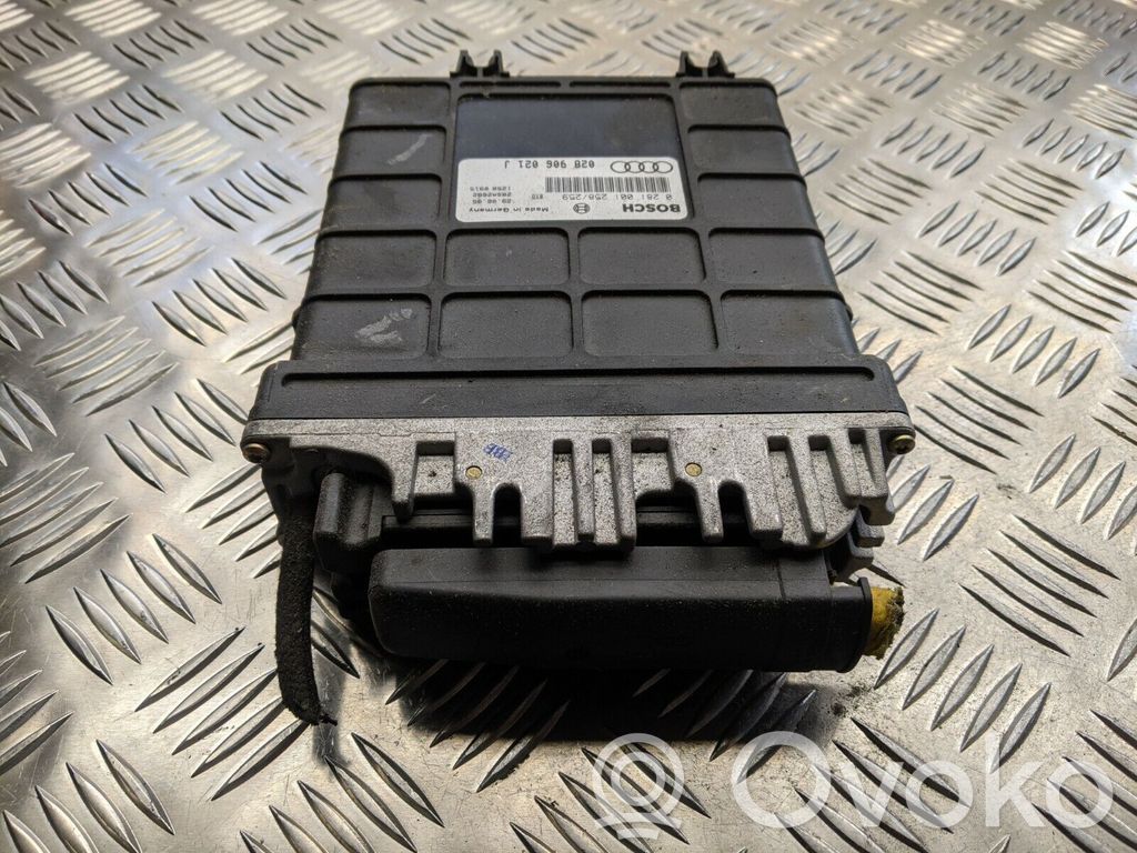 Audi A6 S6 C4 4A Engine control unit/module 