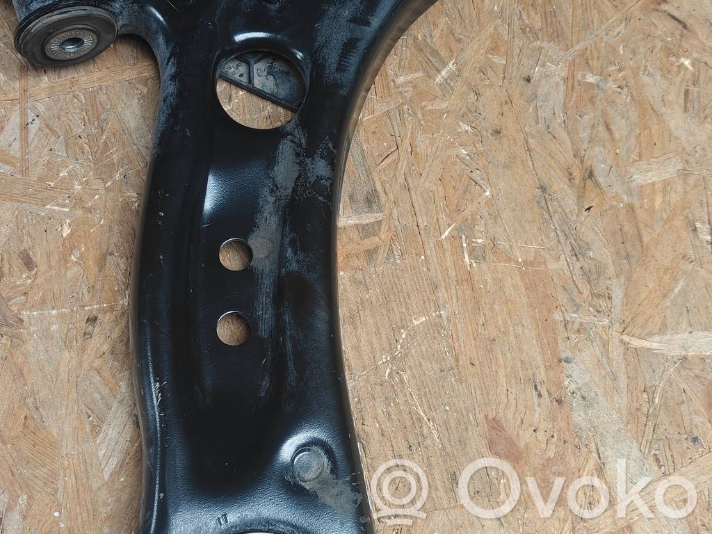 Audi A3 8Y Wahacz przedni 