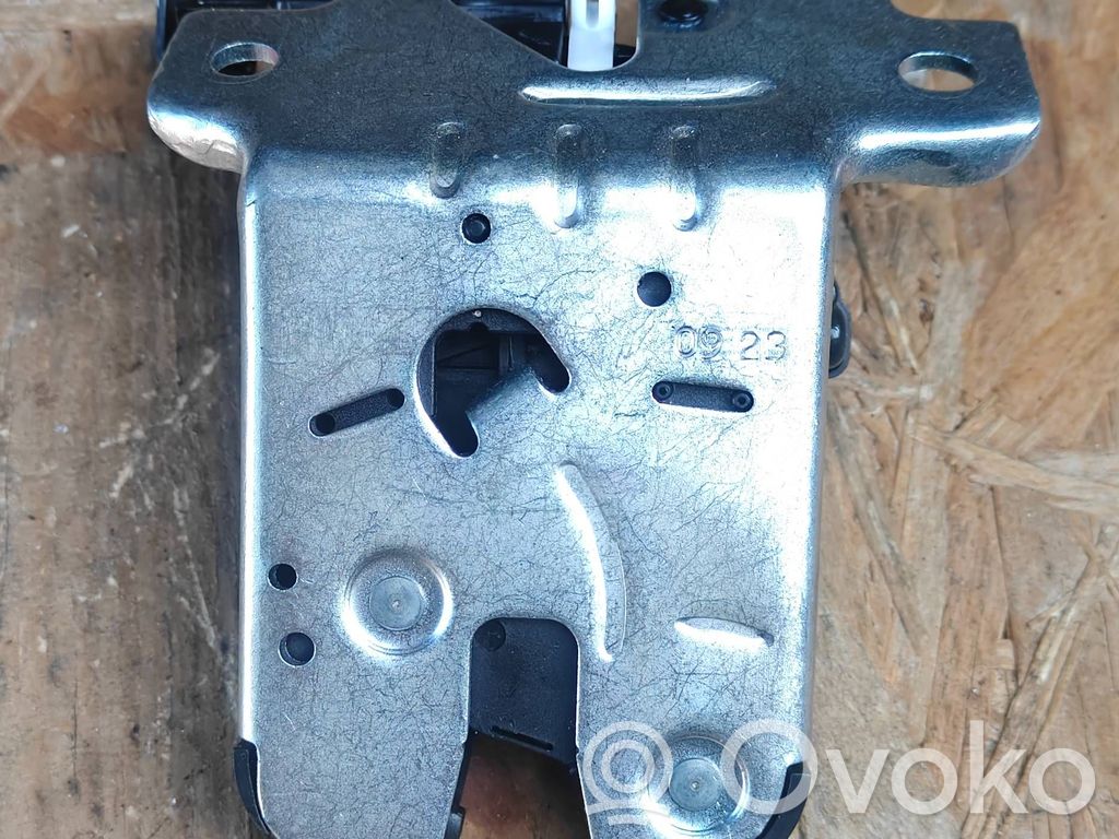 Tailgate/trunk/boot lock/catch/latch   8W0827503