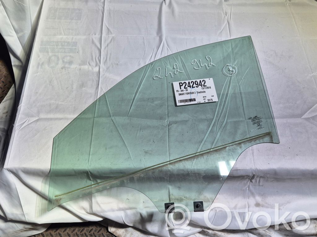 Smart ForFour II W453 Vetro del finestrino della portiera posteriore 