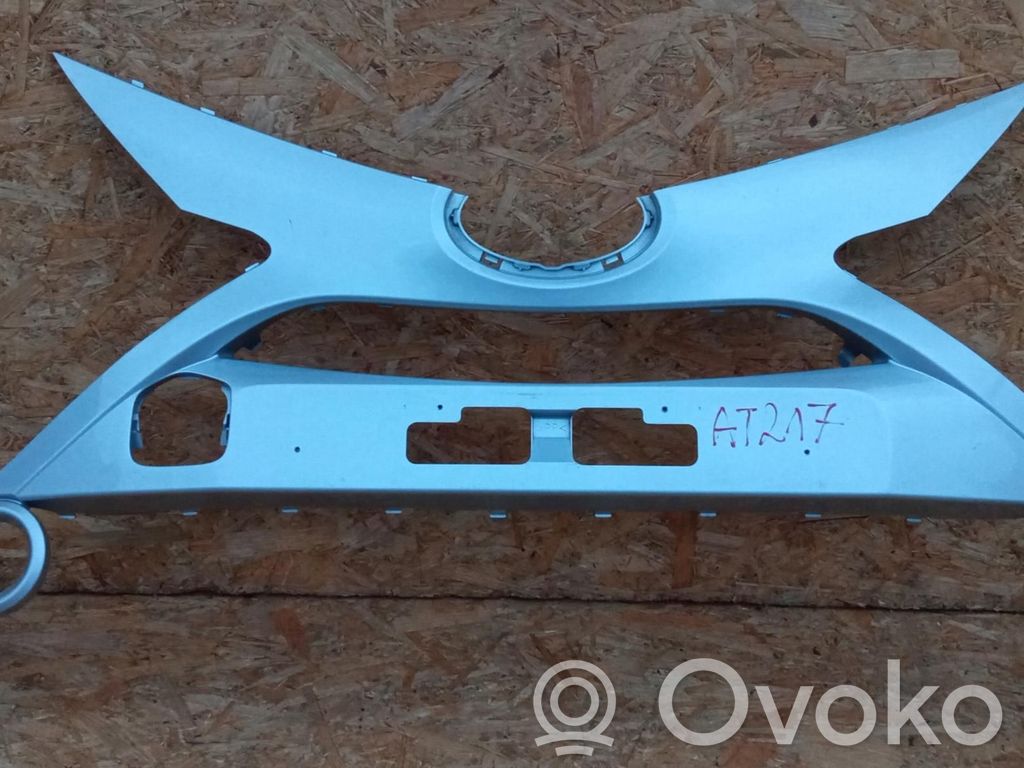 Toyota Aygo AB40 Maskownica / Grill / Atrapa górna chłodnicy 