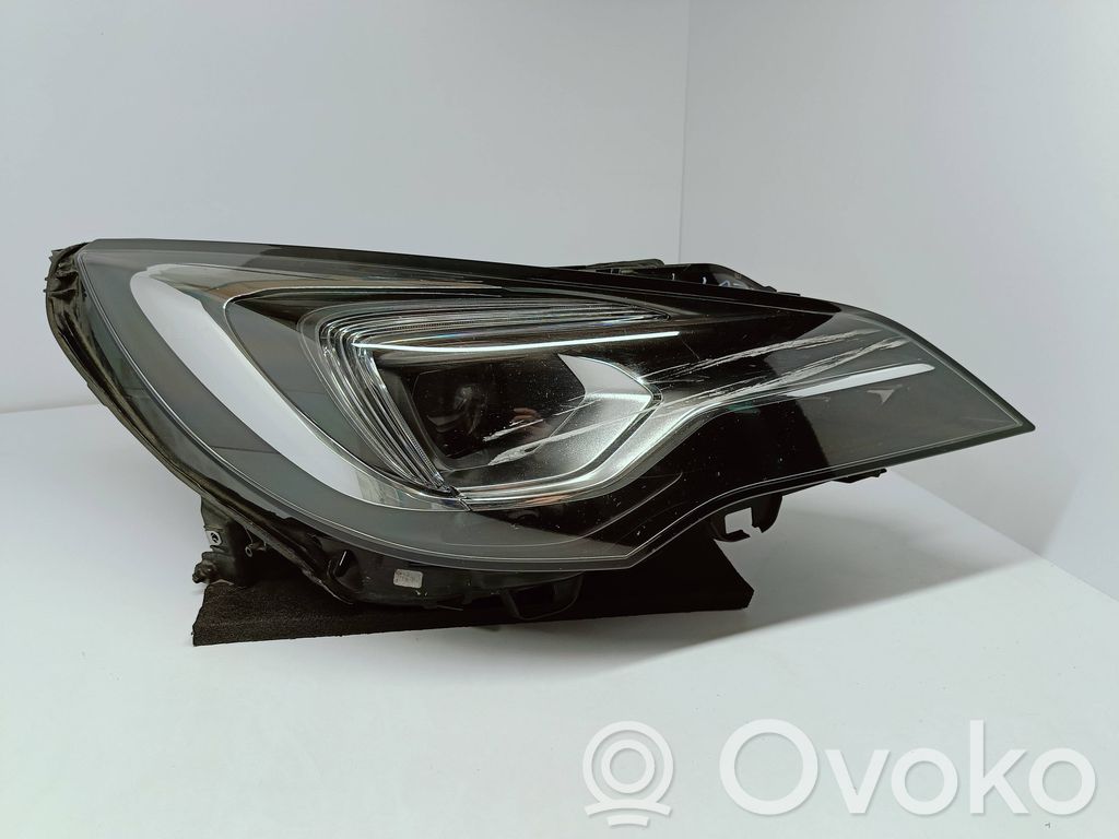 Opel Astra K Headlight/headlamp 
