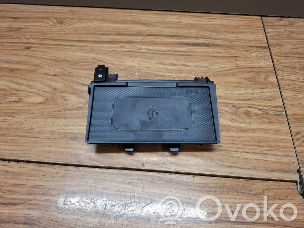 KIA Niro Wireless charging module 