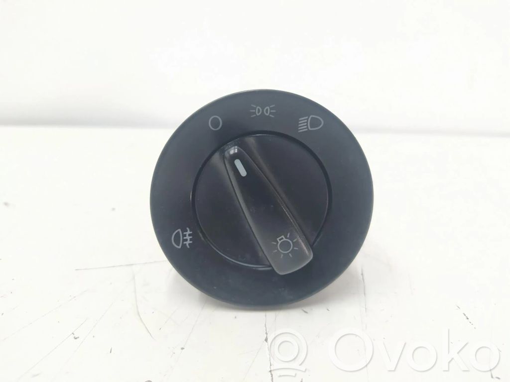 Volkswagen Golf V Interruptor de luz 