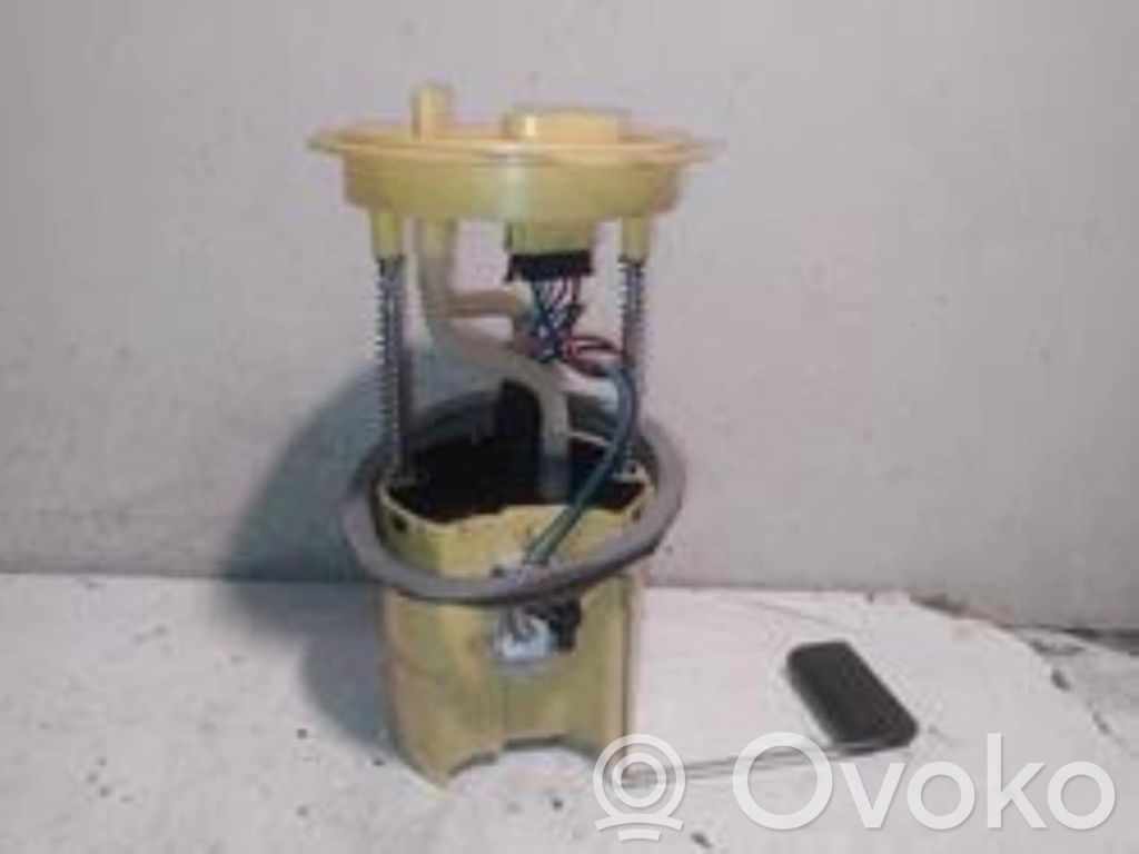 Bomba interna de combustible