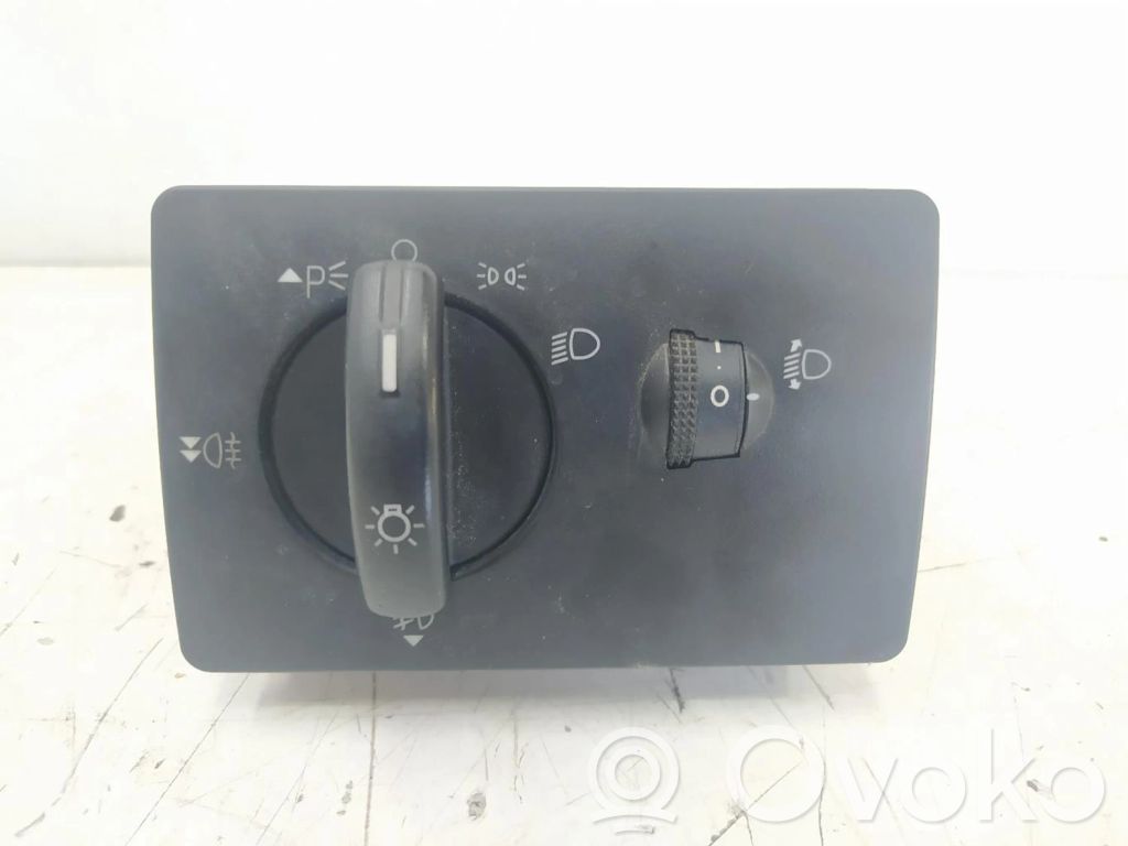 Interruptor de luz   4M5T13A024LA