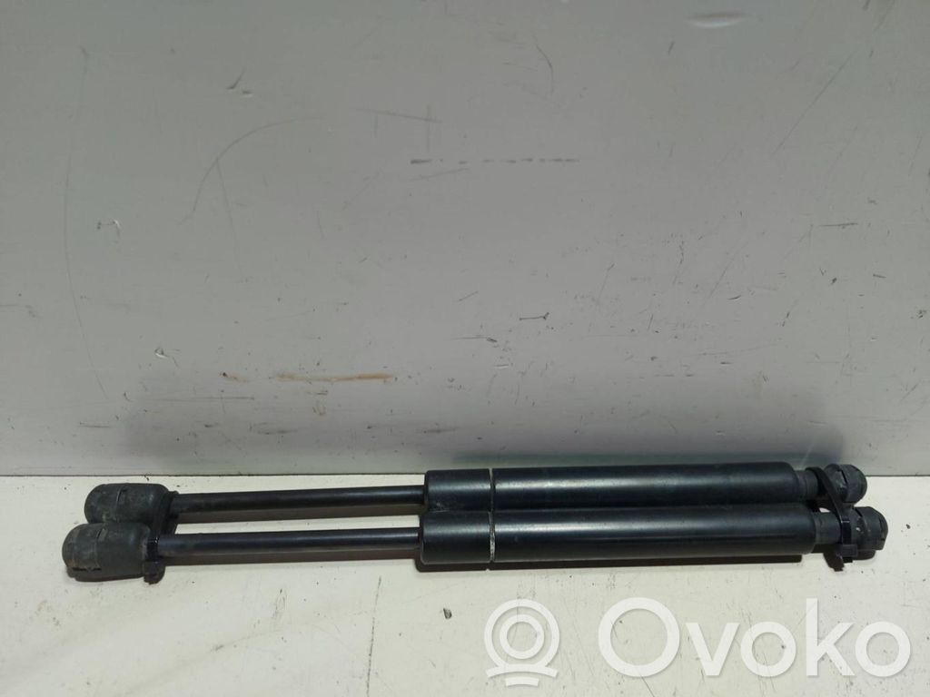 BMW X3 E83 Front bonnet/hood damper/strut 