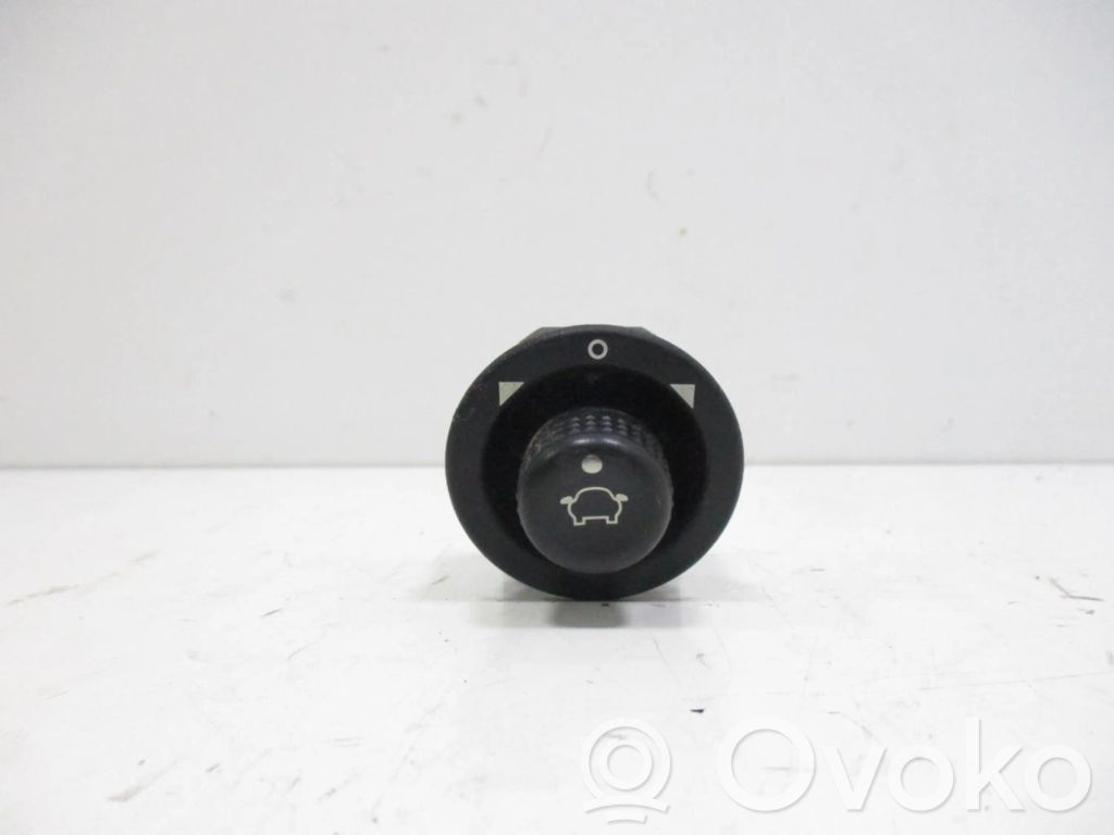 Interruptor del espejo lateral   93B617B676BB