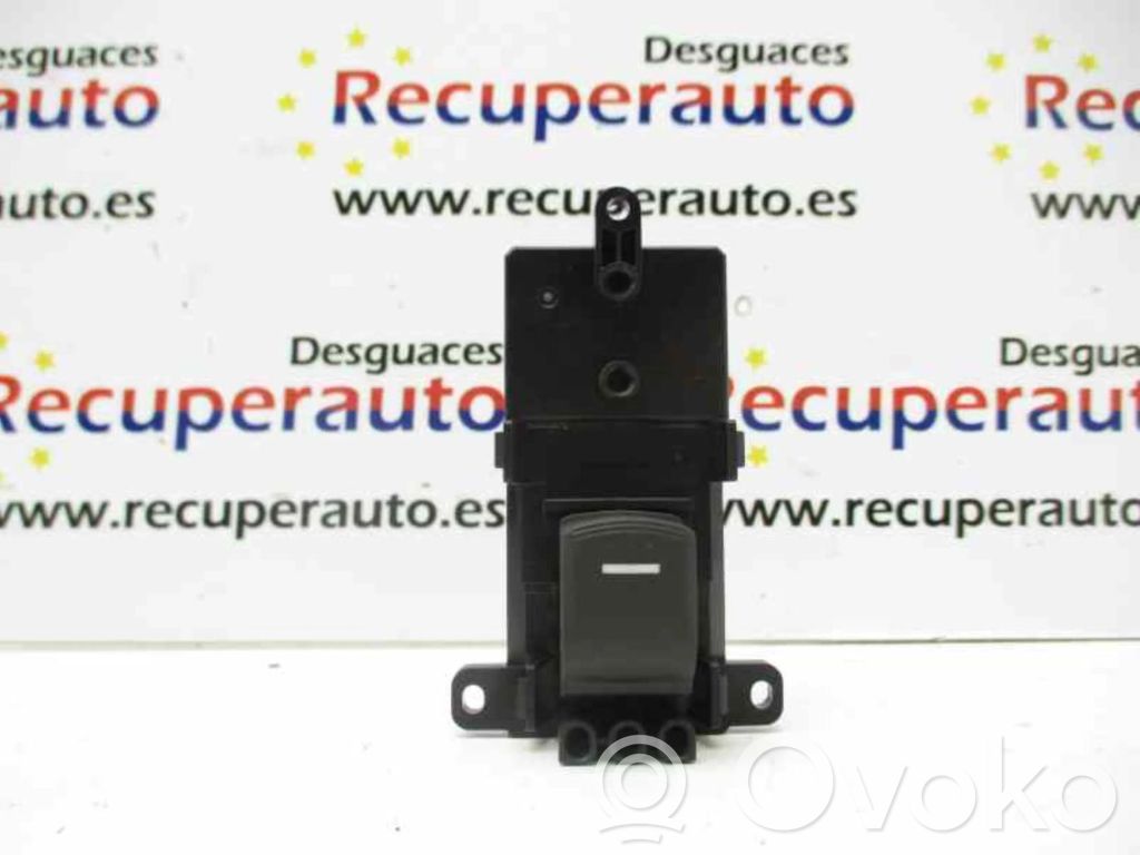 Electric window control switch   TLAE11R