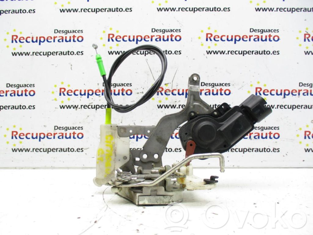 Cerradura de puerta delantera