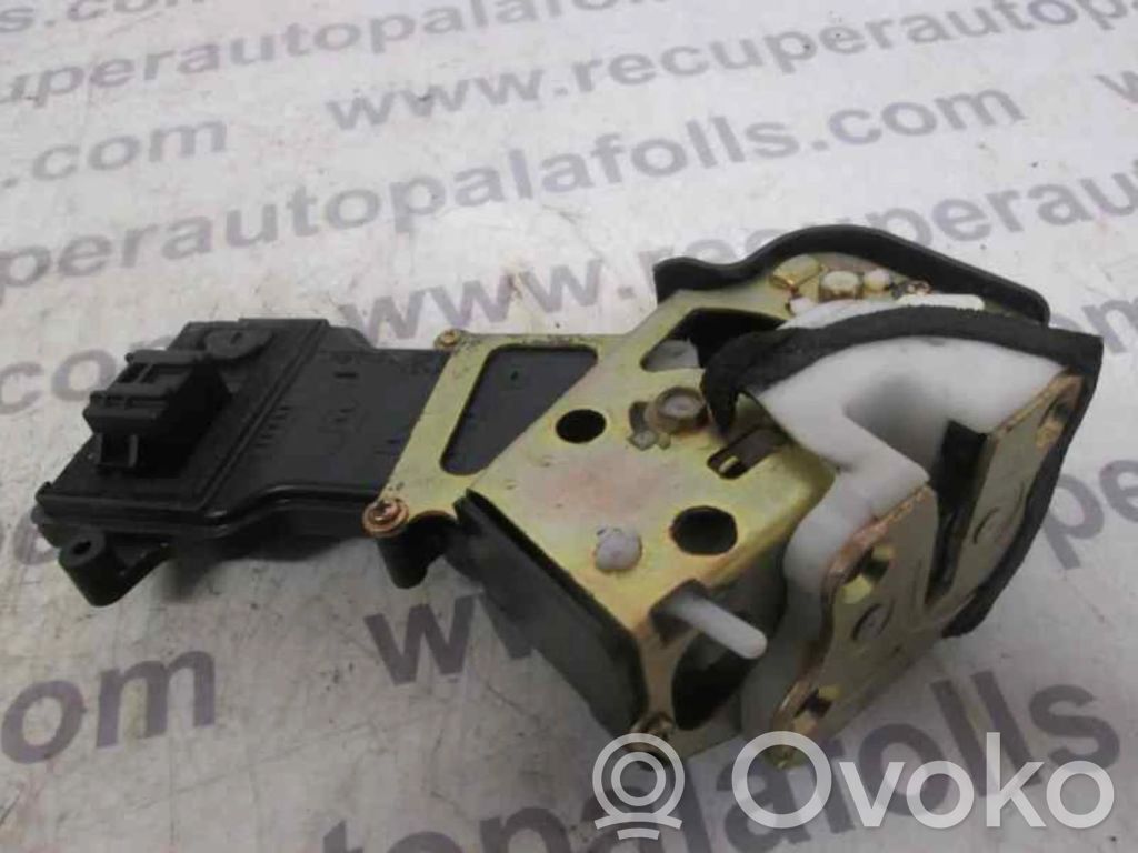 Takaoven lukko   P3M71A264A26DG