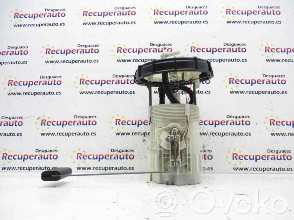 Bomba interna de combustible   8200008529
