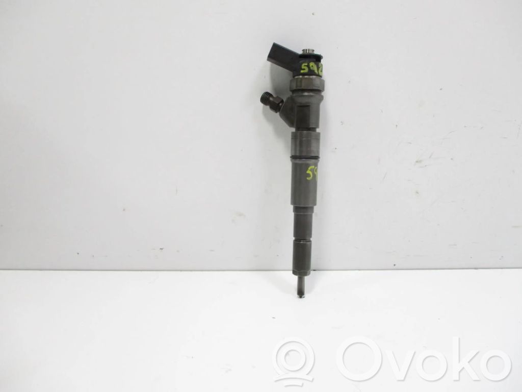 Fuel injector   7793836