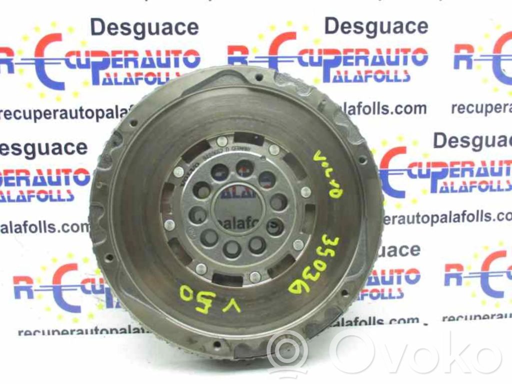 Volvo V50 Divmasu spararats 