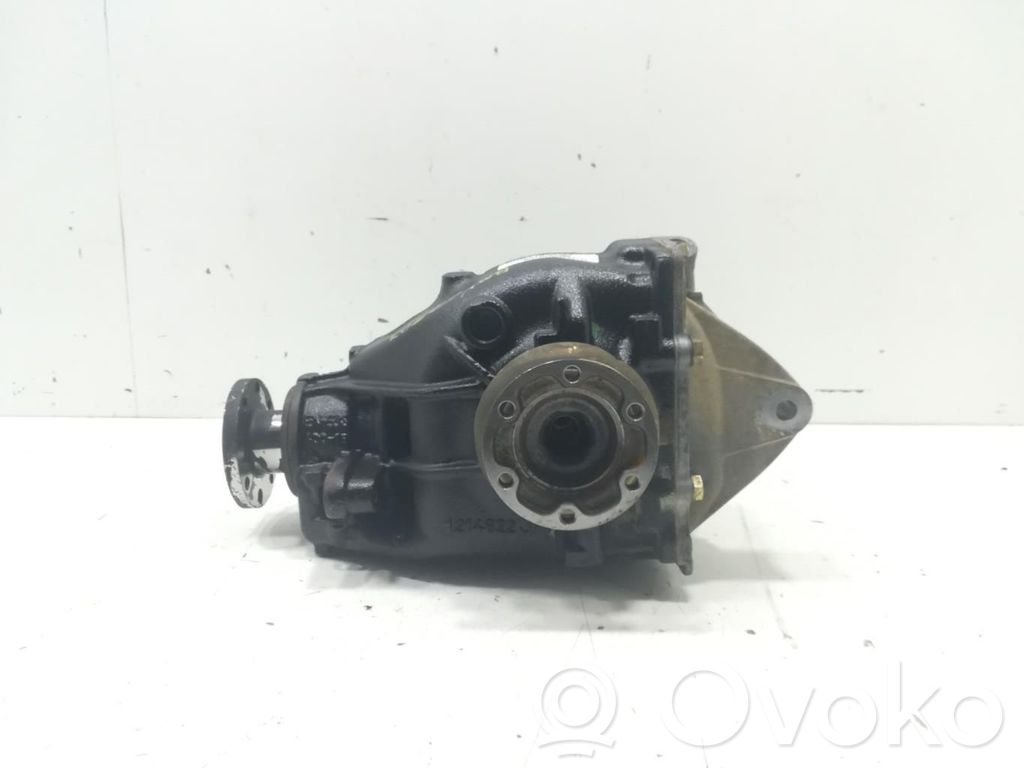 Rear differential   7518845