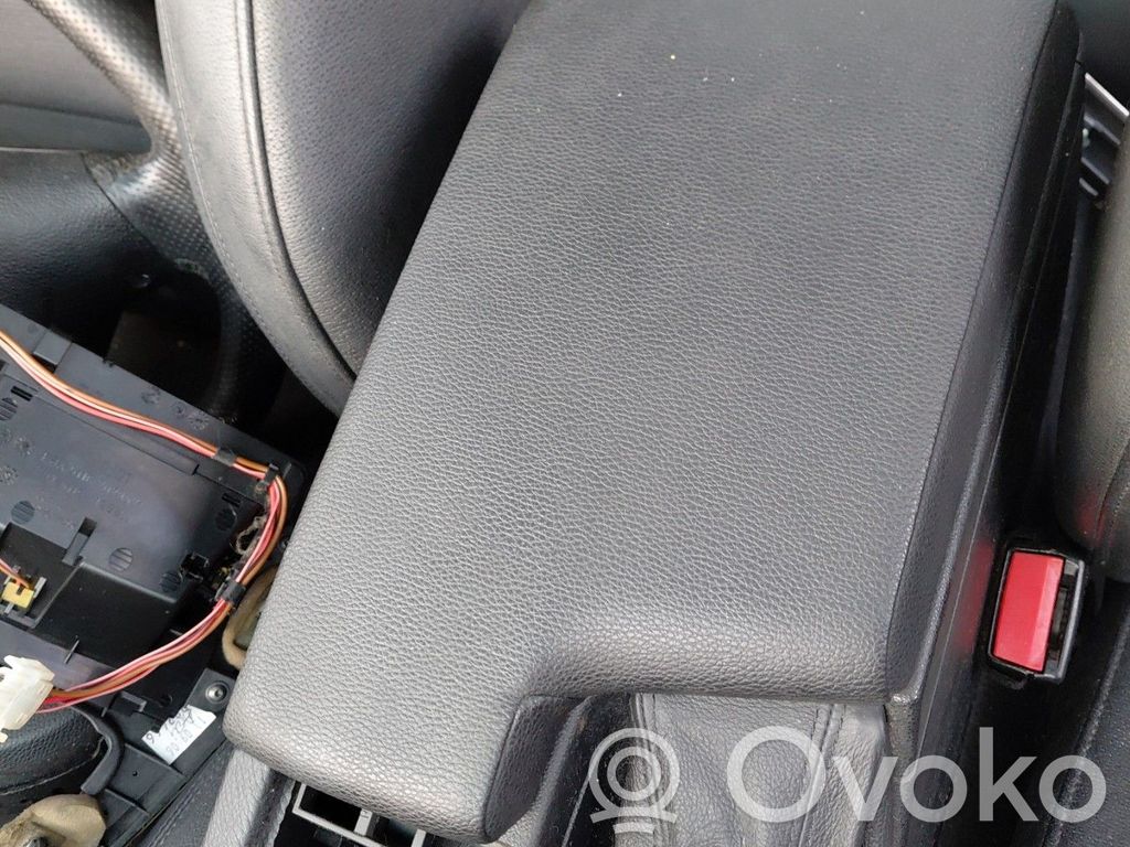 BMW 3 E90 E91 Подлокотник 