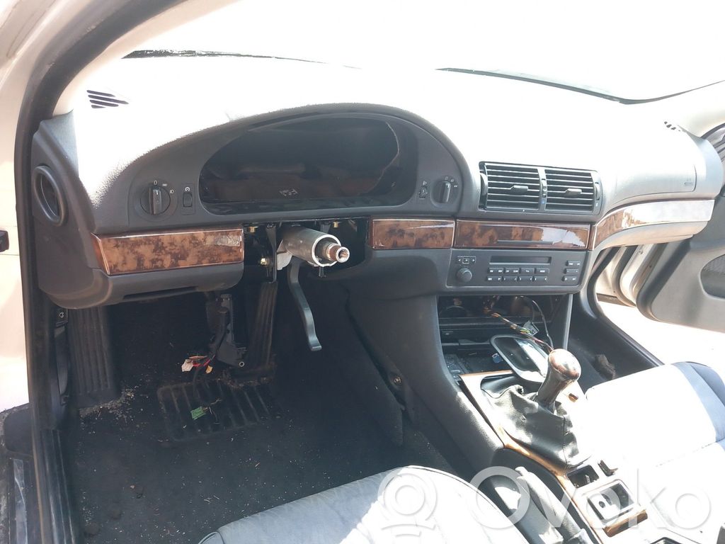 Lämmittimen puhallin   64118385558