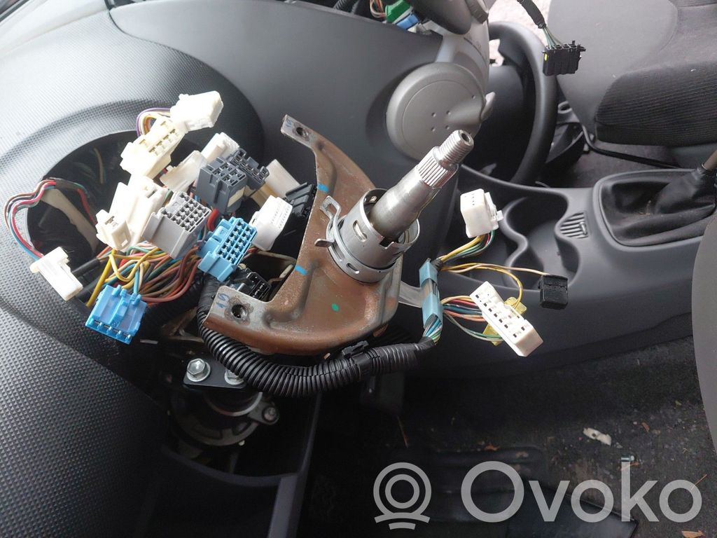 Citroen C1 Ohjauspyörän akselisarja 