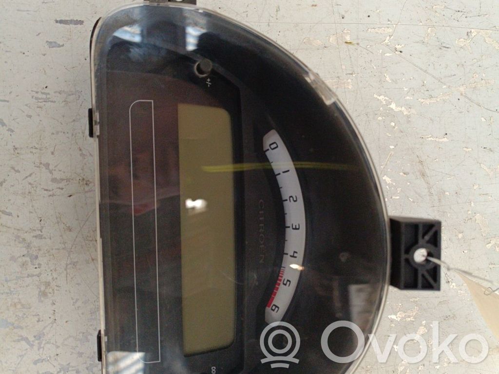 Speedometer (instrument cluster)