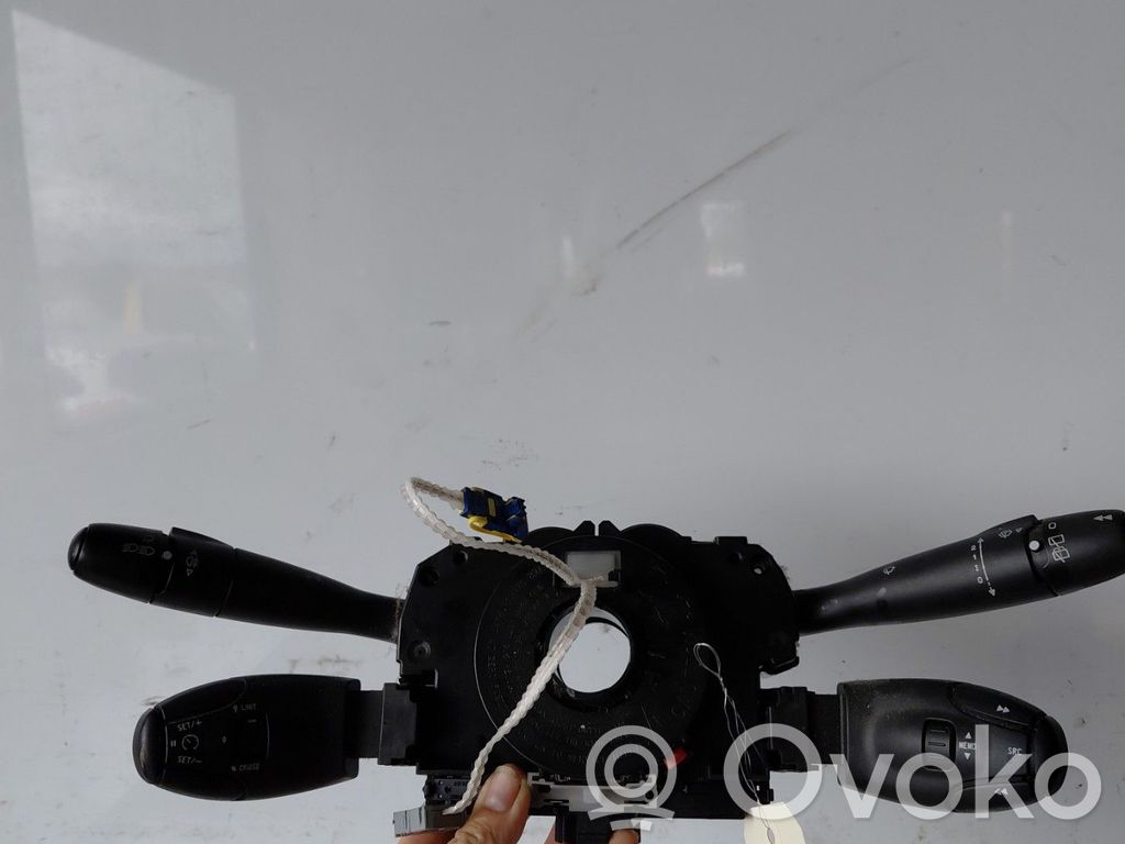 Citroen C3 Picasso Wiper turn signal indicator stalk/switch 