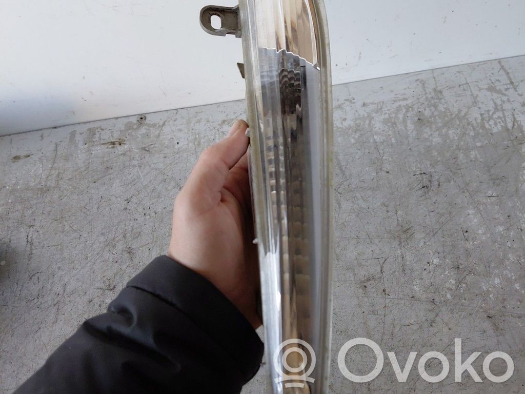 Citroen DS5 Front fender indicator light 