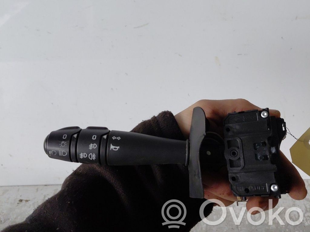 Dacia Logan I Indicator stalk 