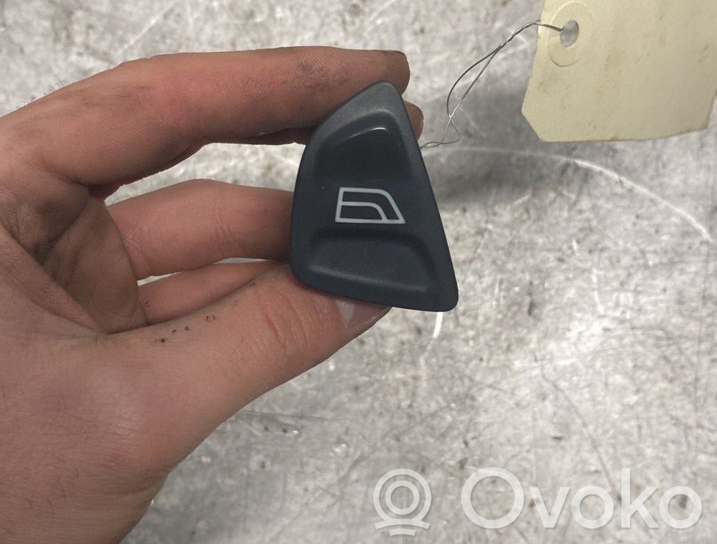 Electric window control switch   1571422