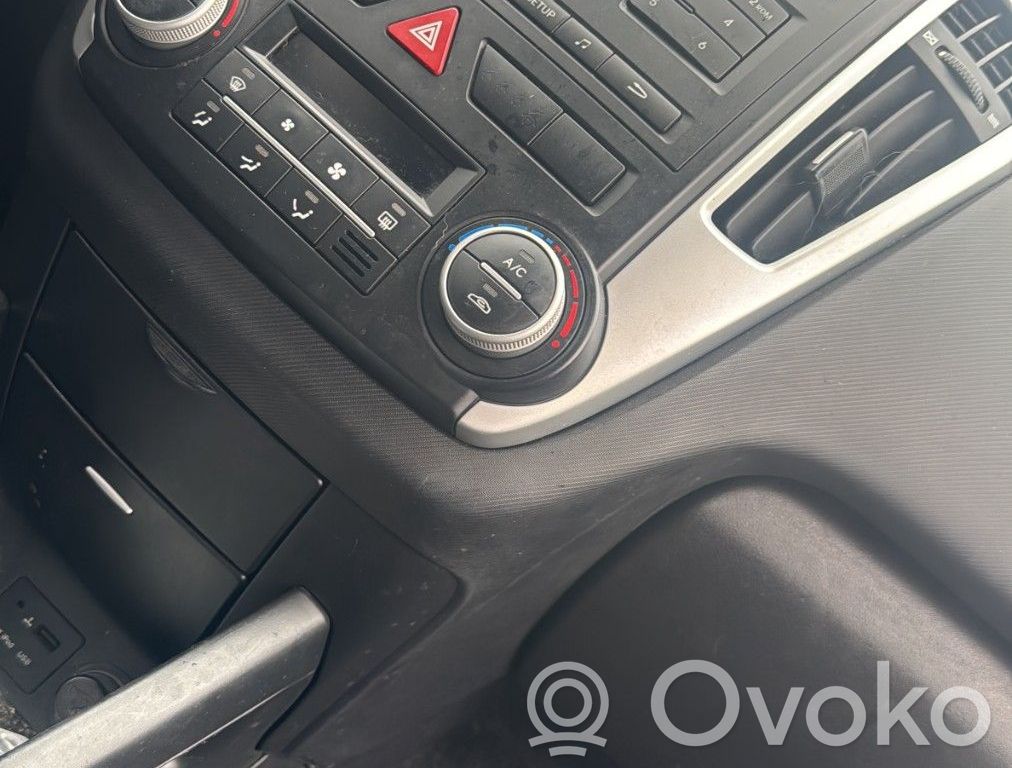 Lämmittimen puhallin   971132L000