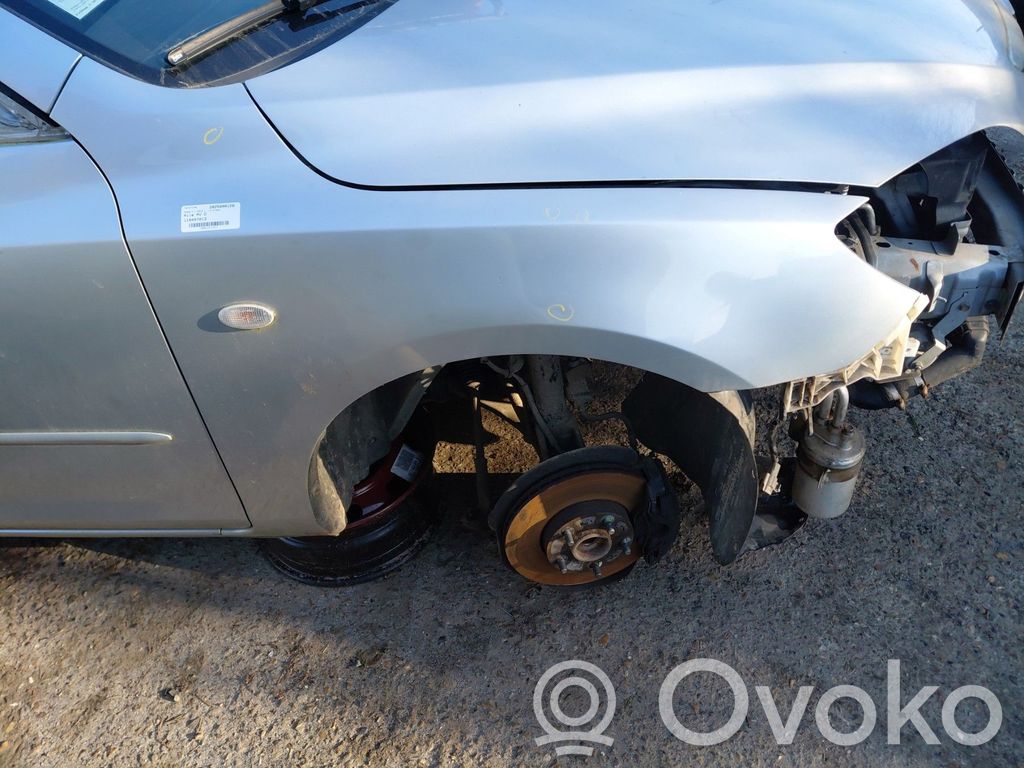 Mazda 3 I Sparnas 