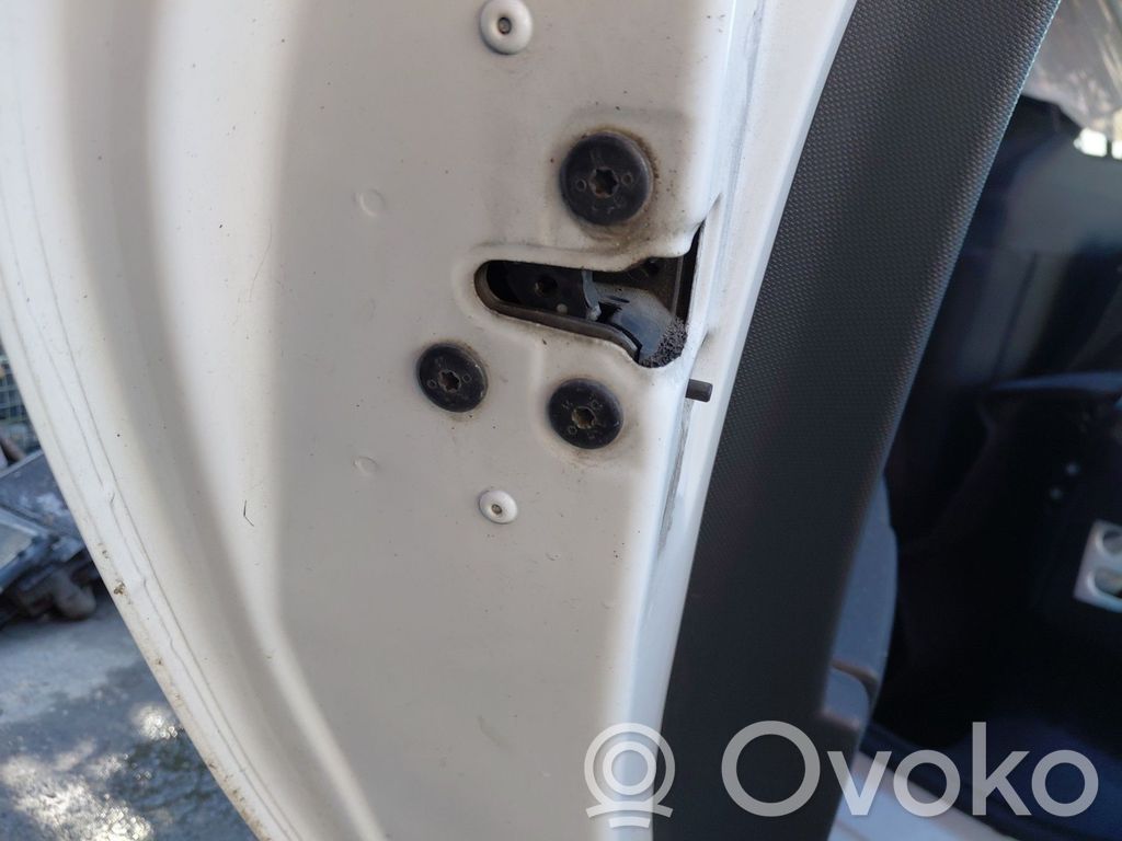 Renault Clio IV Galinių durų spyna 