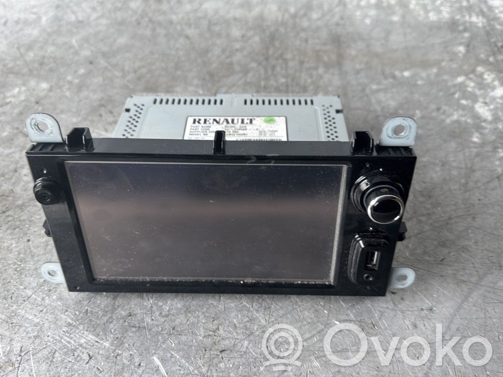 Renault Clio IV Radio/CD/DVD/GPS head unit 