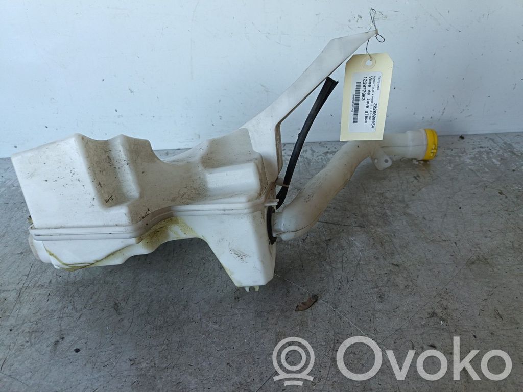 Renault Clio IV Tuulilasinpesimen nestesäiliö 